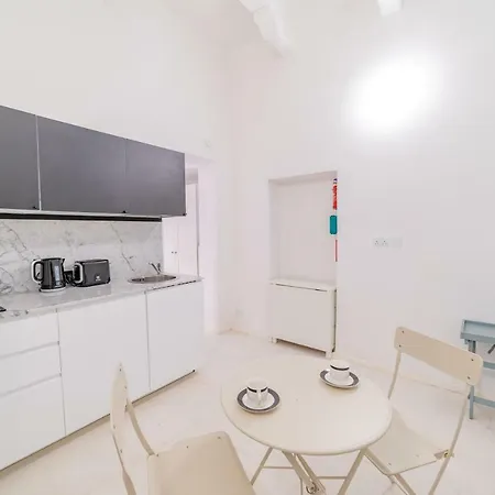 Modern Studio In * Βαλέτα